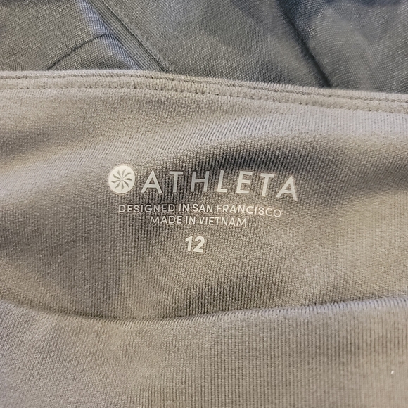 Athleta Gray Back Pockets Skort - Sz 12 - Picture 4 of 6